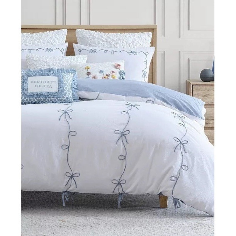 Peri Home Sasha Bows Twin Duvet Cover White Blue Embroidered Ribbon NWOT New